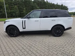 Land Rover Range Rover V (2022-) 4.4 V8 P530 mHEV HSE 2025