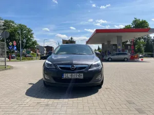 Opel Astra J (2009-2019) 1.6 T Cosmo 2011