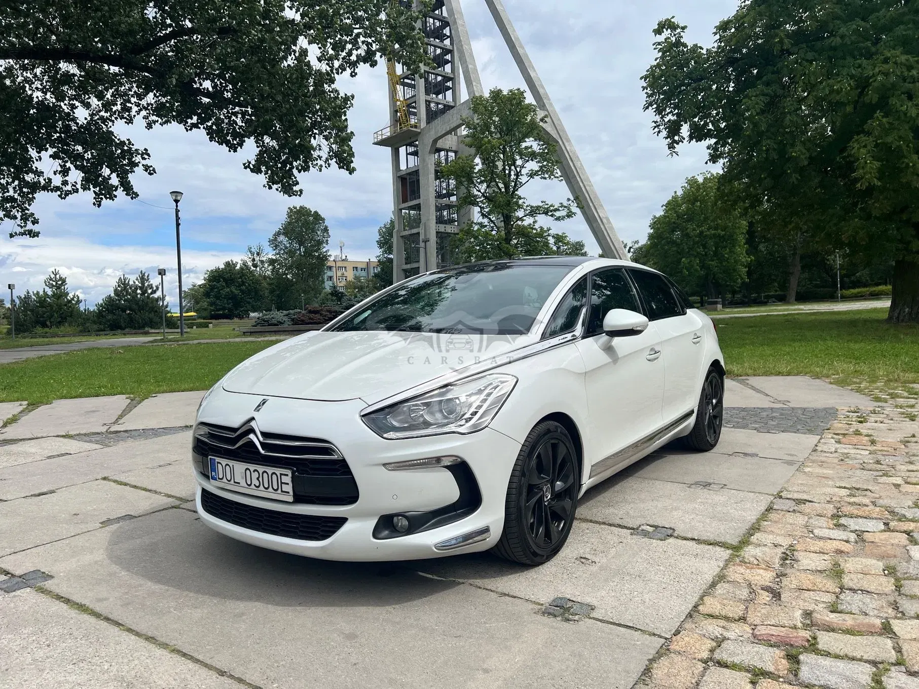 Citroën DS5 1.6 THP SoChic 2012