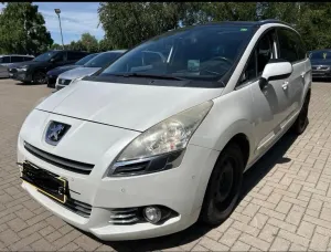 Peugeot 5008 I (2009-2017) 2.0 HDi Premium 2011