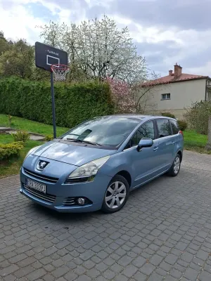 Peugeot 5008 I (2009-2017) 2011
