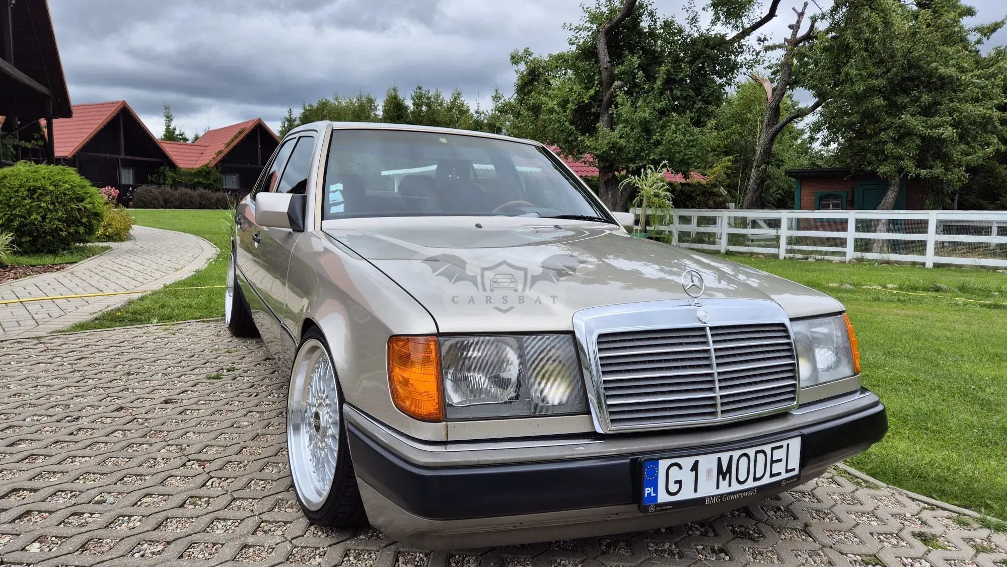 Mercedes-Benz E ver-300-gd 1990