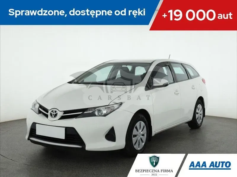 Toyota Auris II (2012-) 2013