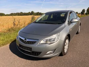 Opel Astra J (2009-2019) 1.6 Edition 2010