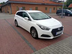 Hyundai i40 Kombi blue 1.6 Family 2017
