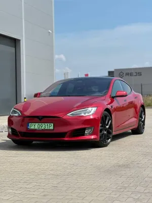 Tesla Model S 2018