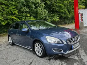 Volvo V60 I (2011-2018) 2011