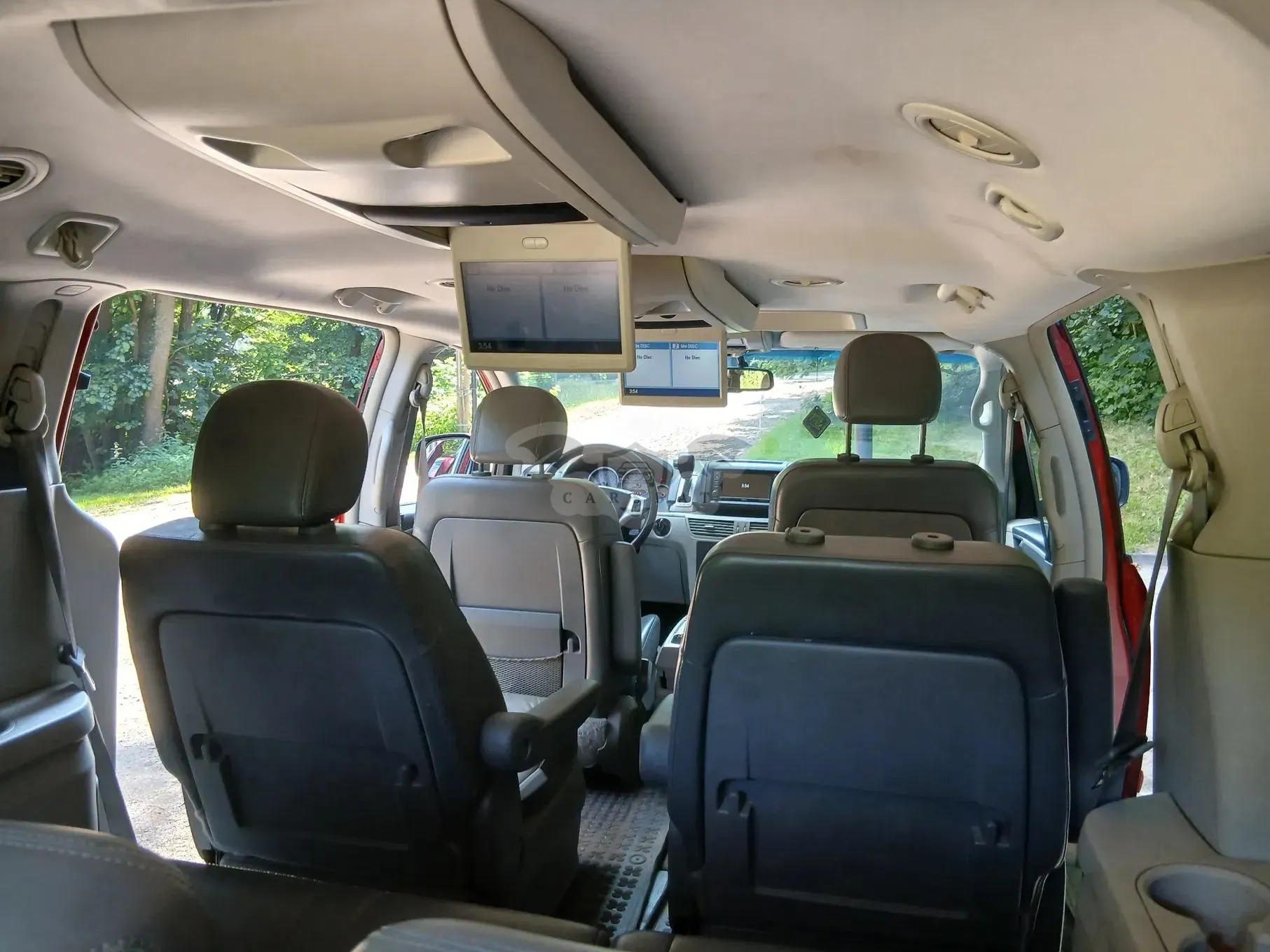 Volkswagen Routan 2009