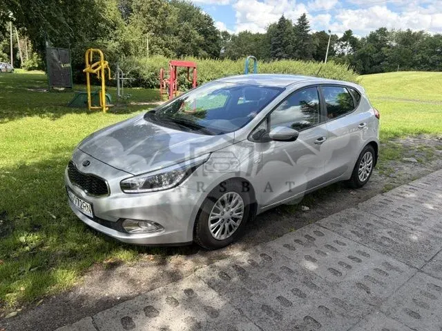 Kia Ceed II (2012-) 1.6 CRDi M 2013