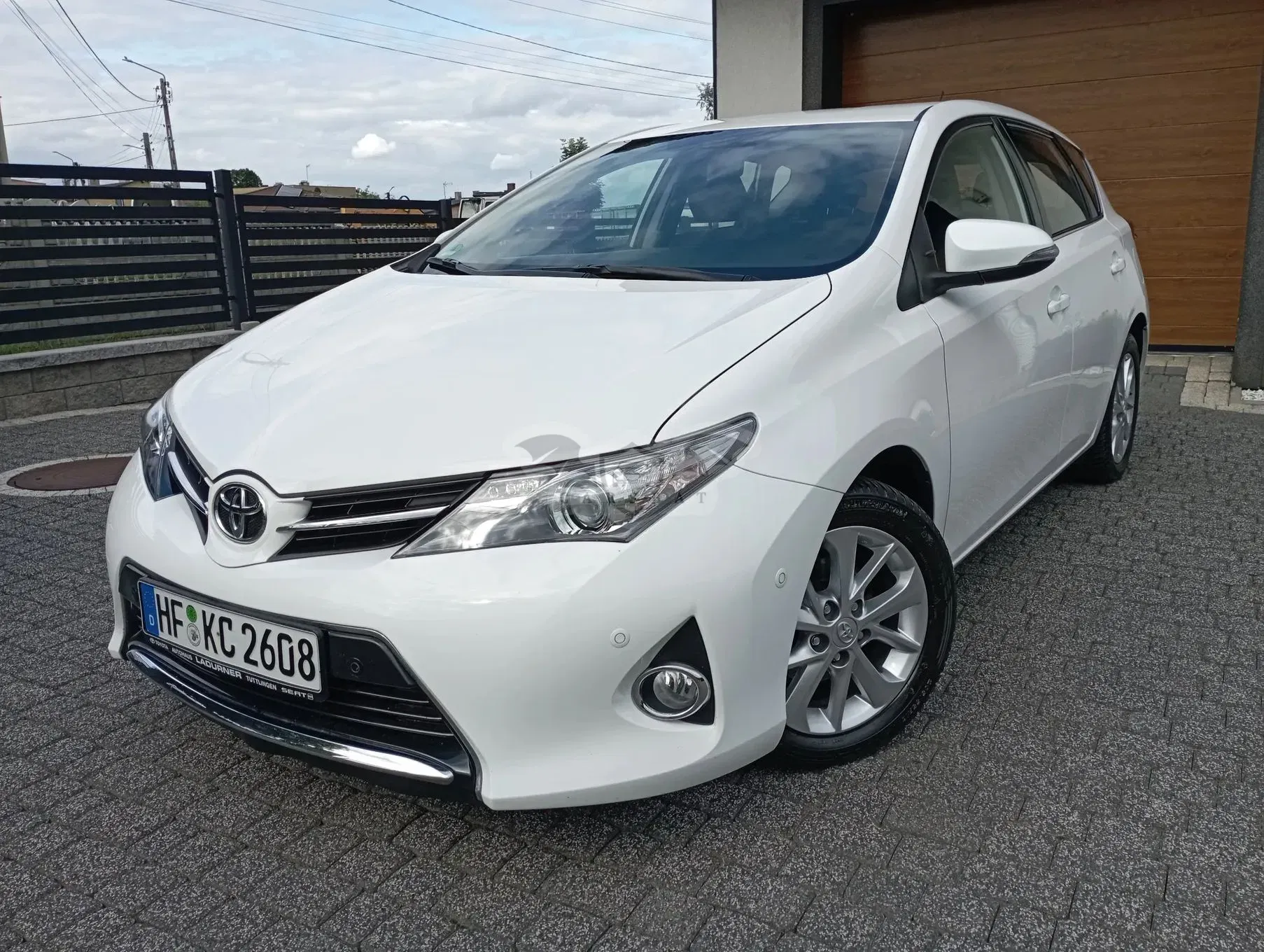 Toyota Auris II (2012-) 1.6 Valvematic START Edition 2013
