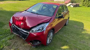 Peugeot 208 I (2012-2019) 1.2 PureTech GPF Allure S&S 2017