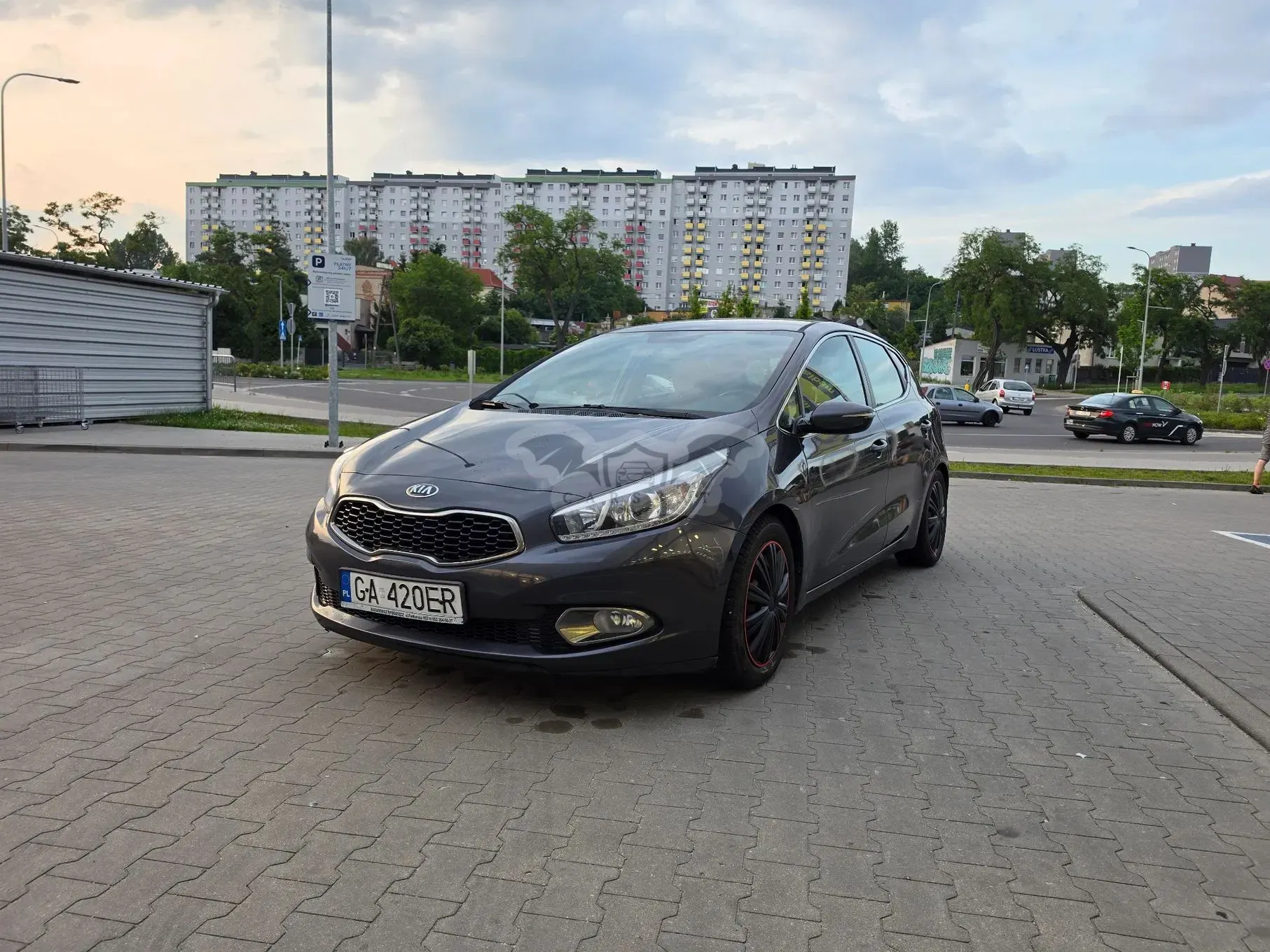 Kia Ceed II (2012-) 1.6 CRDi M 2012