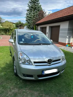 Toyota Corolla Verso 2.2 D-4D X + NAVI 7os 2006