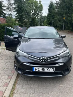 Toyota Avensis III (2009-) 1.8 Premium 2016