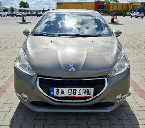 Peugeot 208 I (2012-2019) 1.4 HDi Access 2013