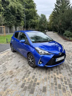 Toyota Yaris III (2011-2019) 1.5 Premium CVT 2018
