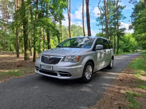 Lancia Voyager 2011