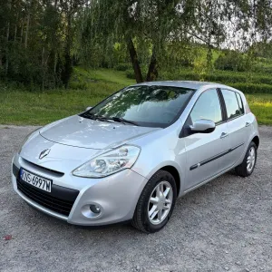 Renault Clio III (2005-2012) 1.2 16V 75 TomTom Edition 2010