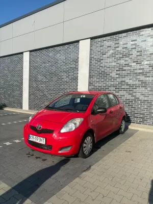 Toyota Yaris II (2005-2011) 1.0 Terra 2008