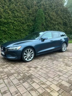 Volvo V60 II (2018- ) T5 Geartronic Momentum 2020