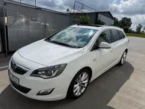 Opel Astra J (2009-2019) 1.4 T Cosmo 2012