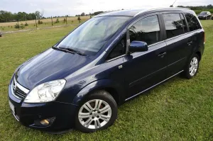 Opel Zafira B (2005-2014) 1.8 Cosmo 2011