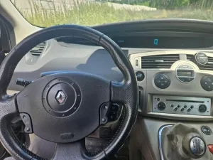 Renault Scenic II (2003-2009) 1.9 dCi Privilege 2007