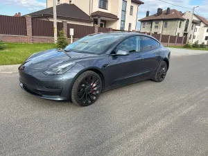 Tesla Model 3 Langstreckenbatterie Allradantrieb Dual Motor 2022
