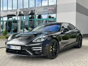 Porsche Panamera Turbo S 2021