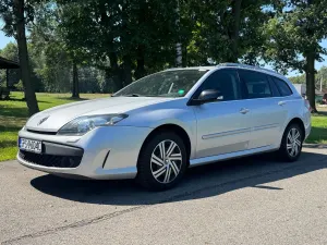 Renault Laguna III (2007-) 2.0 DCi Confort Dynamique 2010