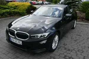BMW 3 Series G20/G21 (2019-) 320e Sport Line 2023