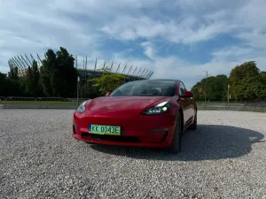 Tesla Model 3 2023