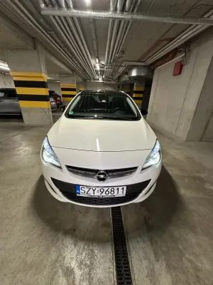 Opel Astra J (2009-2019) 1.7 CDTI Sport 2013