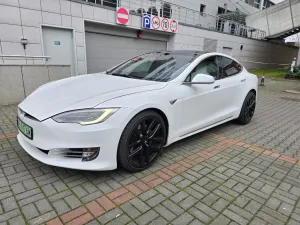 Tesla Model S D 2017