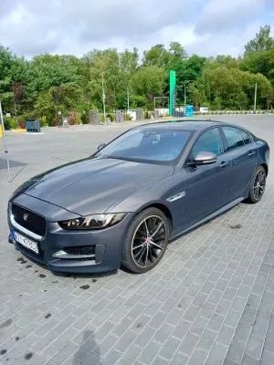Jaguar XE 2.0 D AWD R-Sport 2016
