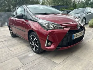Toyota Yaris III (2011-2019) Hybrid 100 Selection Platinum 2020