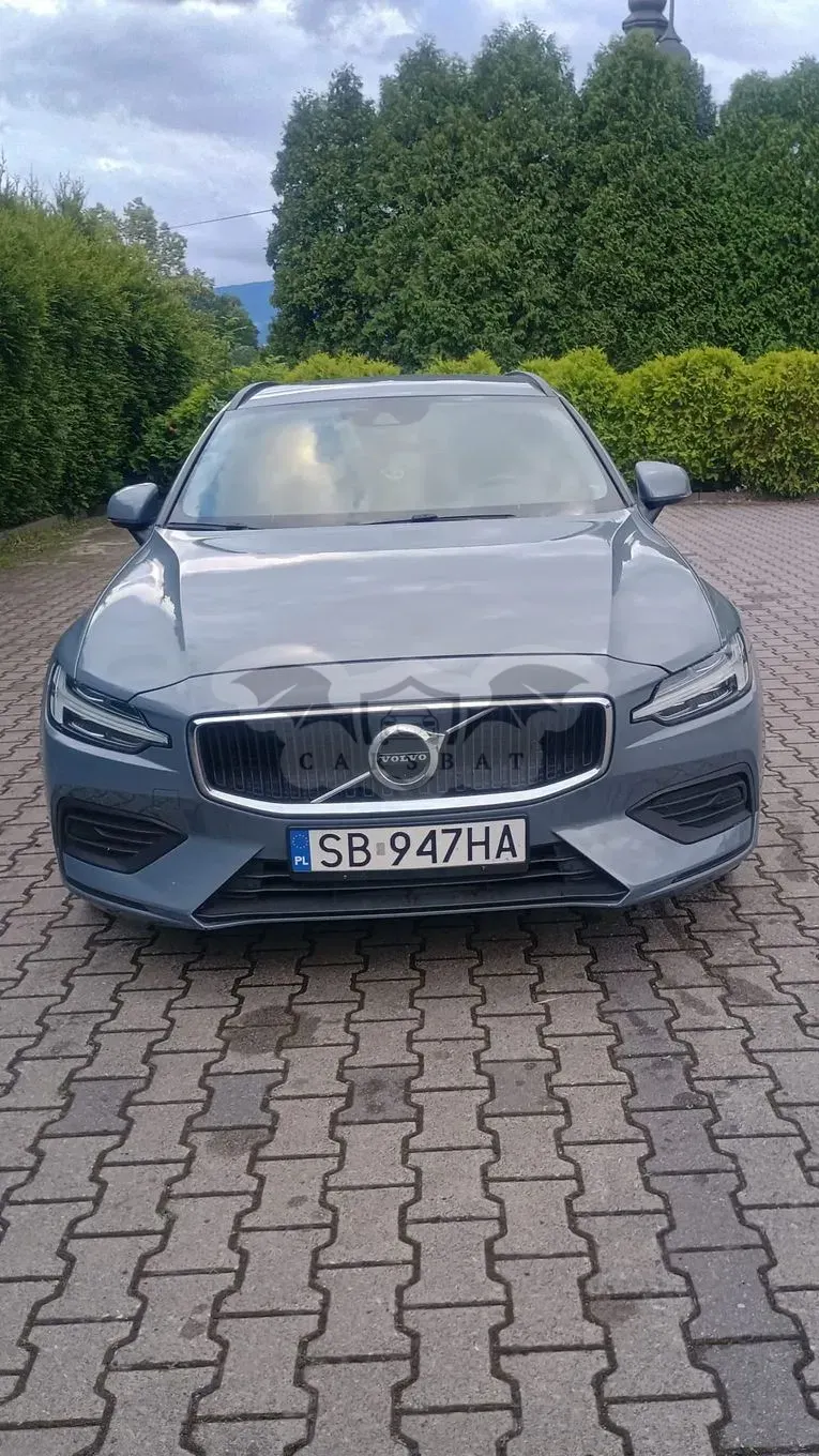 Volvo V60 II (2018- ) B4 D R-Design 2021