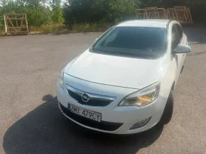 Opel Astra J (2009-2019) 1.7 CDTI 2011