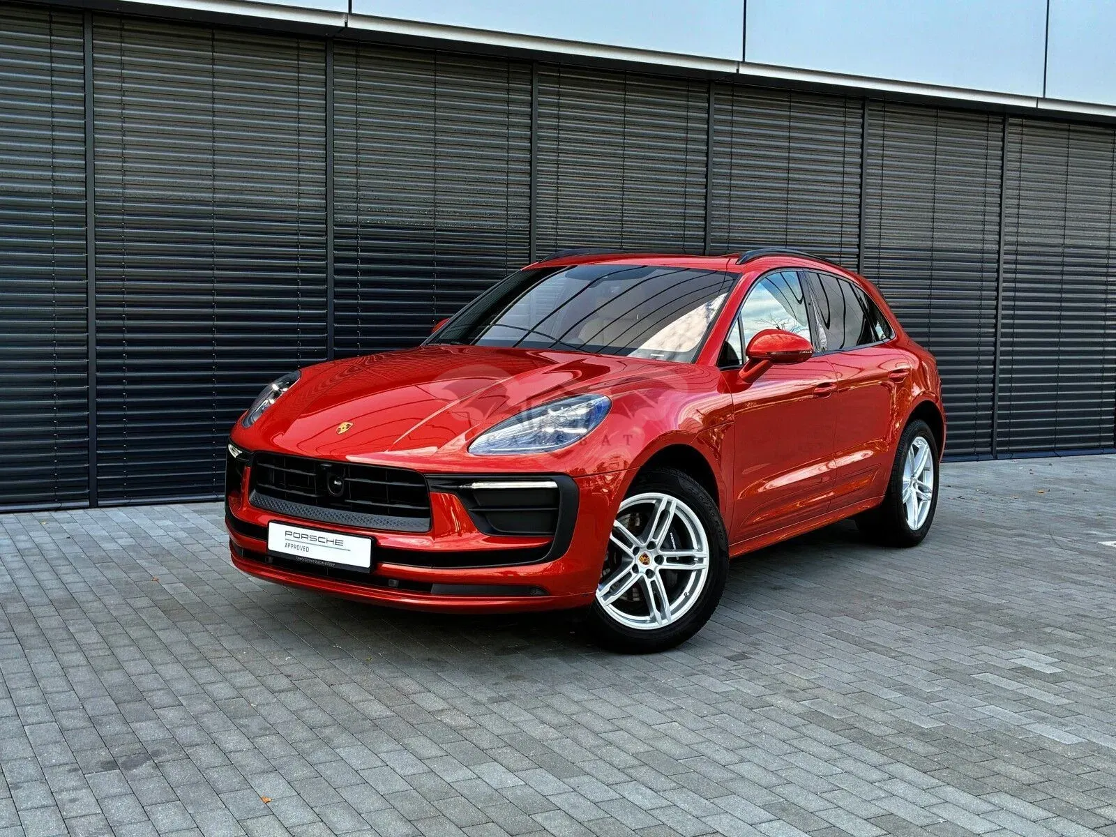 Porsche Macan II (2024-) 2021