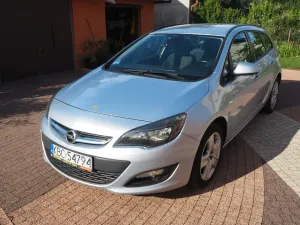 Opel Astra J (2009-2019) 1.4 T Sport 2014