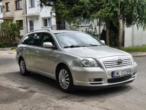 Toyota Avensis II (2003-2009) 2.0 D-4D Prestige 2005