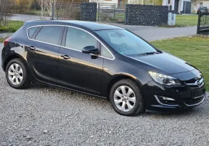 Opel Astra J (2009-2019) 1.4 T Cosmo 2014