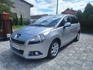 Peugeot 5008 I (2009-2017) 120 VTi Premium 2012