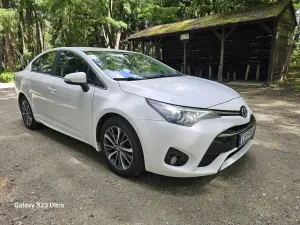 Toyota Avensis III (2009-) 2.0 D-4D Prestige 2017