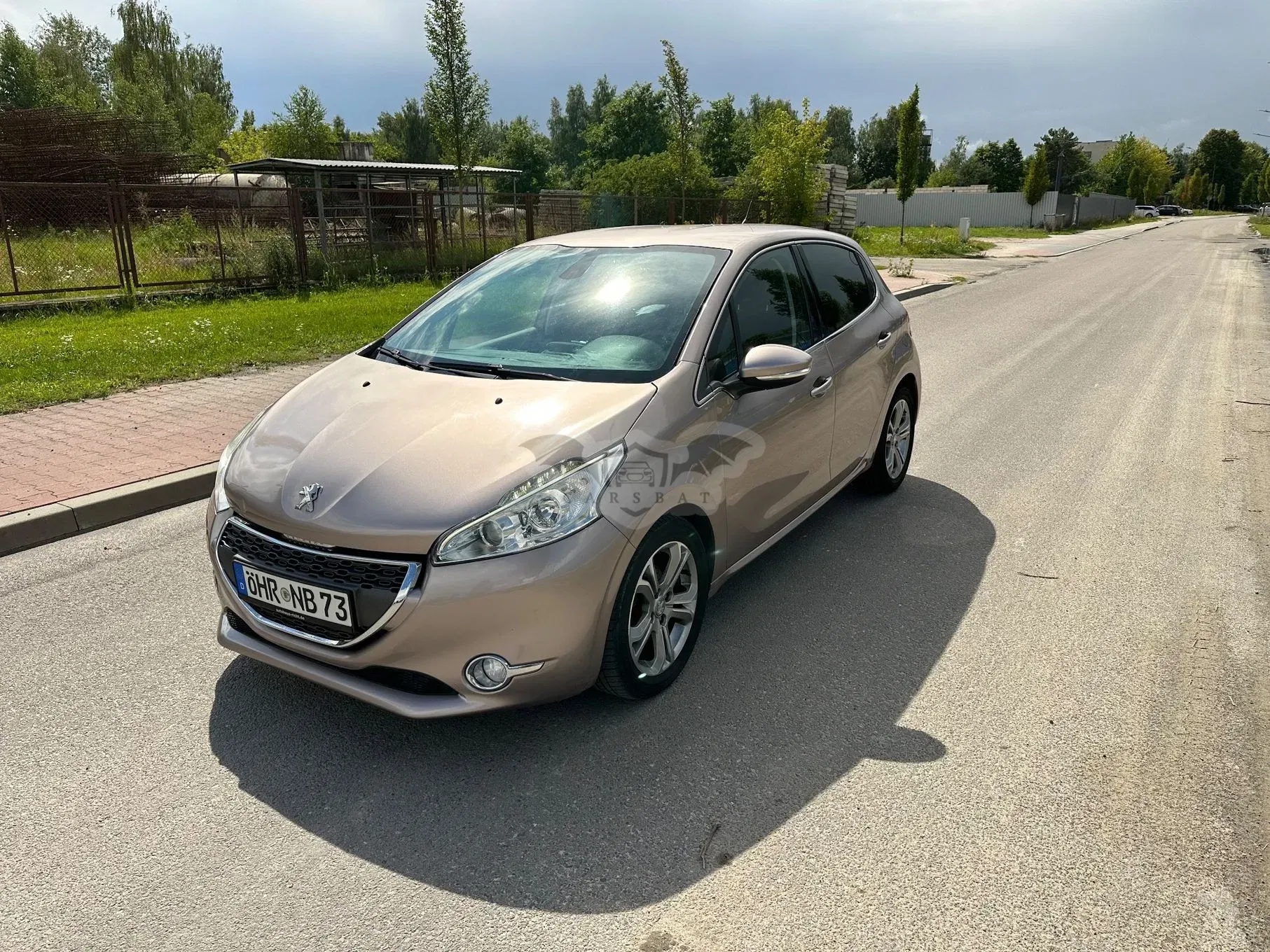 Peugeot 208 I (2012-2019) e-HDi FAP 92 EGS6 Stop&Start Allure 2013
