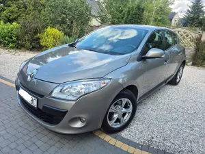 Renault Megane III (2008-2016) 1.6 16V Dynamique 2011