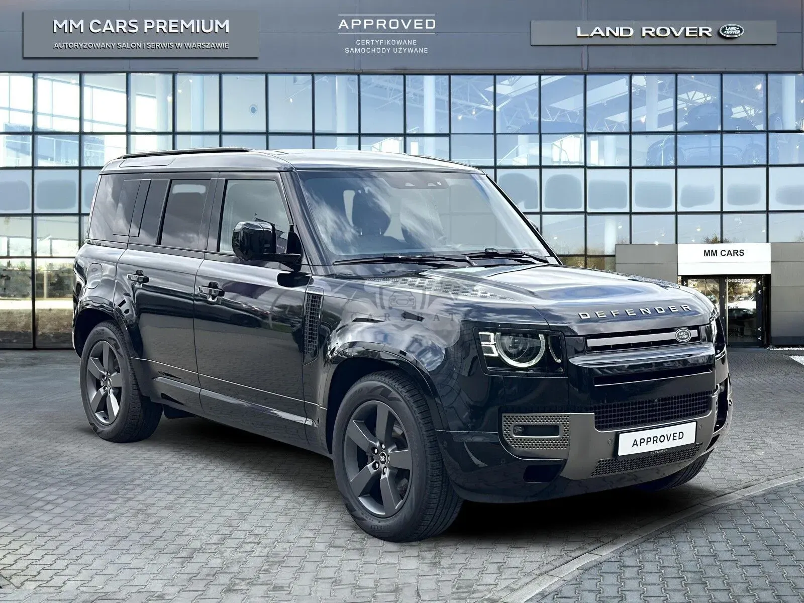 Land Rover Defender 2025