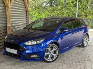 Ford Focus Mk3 (2010-2018) 2.0 EcoBoost ST mit Leder-Exclusiv-Paket 2016