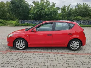 Hyundai i30 I (2007-2012) 1.4 Blue Comfort 2010