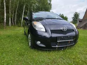 Toyota Yaris II (2005-2011) 1.33 Premium 2011
